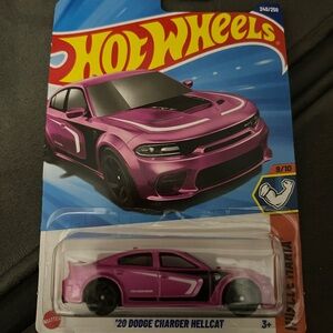 Hot Wheels '20 Dodge Charger Hellcat - Bold Pink